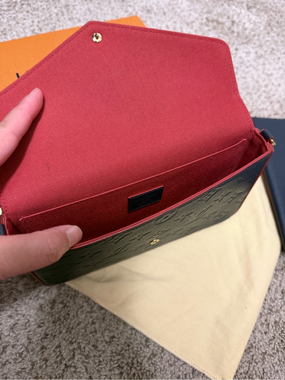 Louis Vuitton Felicie Pochette in (Marine Rouge) Monogram Empreinte leather. - Picture 5 of 16